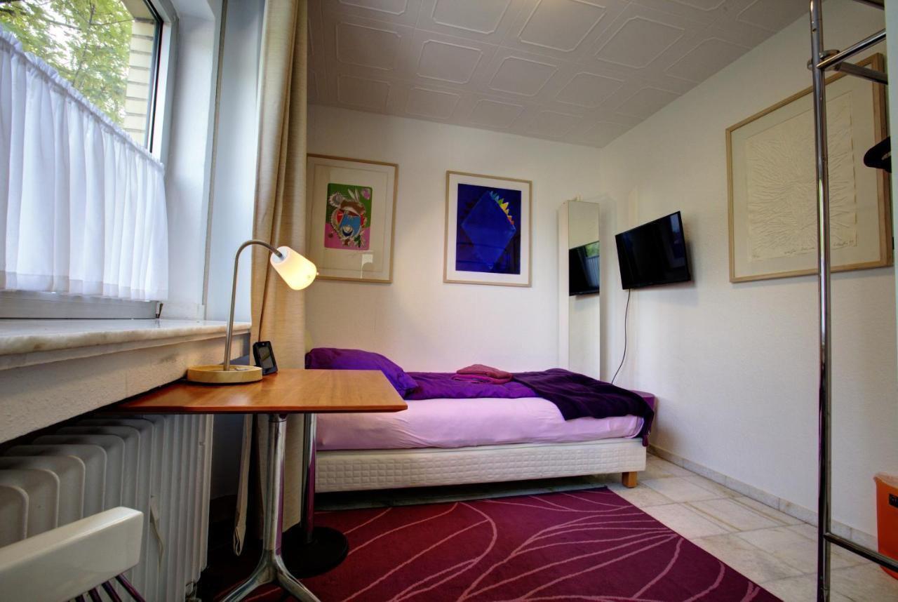 Air Boardinghouse Tulip Stockum, Zu Fuss - 3 Minuten Zur Messe Düsseldorf Exterior foto